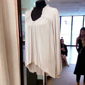 Ruffle V Neck Textured Long Sleeve Tunic Top -NEW